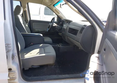 2008 Dodge Dakota Sxt/Bighorn/Lonestar z USA, uszkodzony, nr VIN 1D3HW38N58S590741